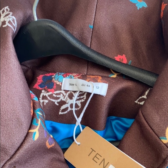 Beautiful Colourful Coat - Picture 6 of 8